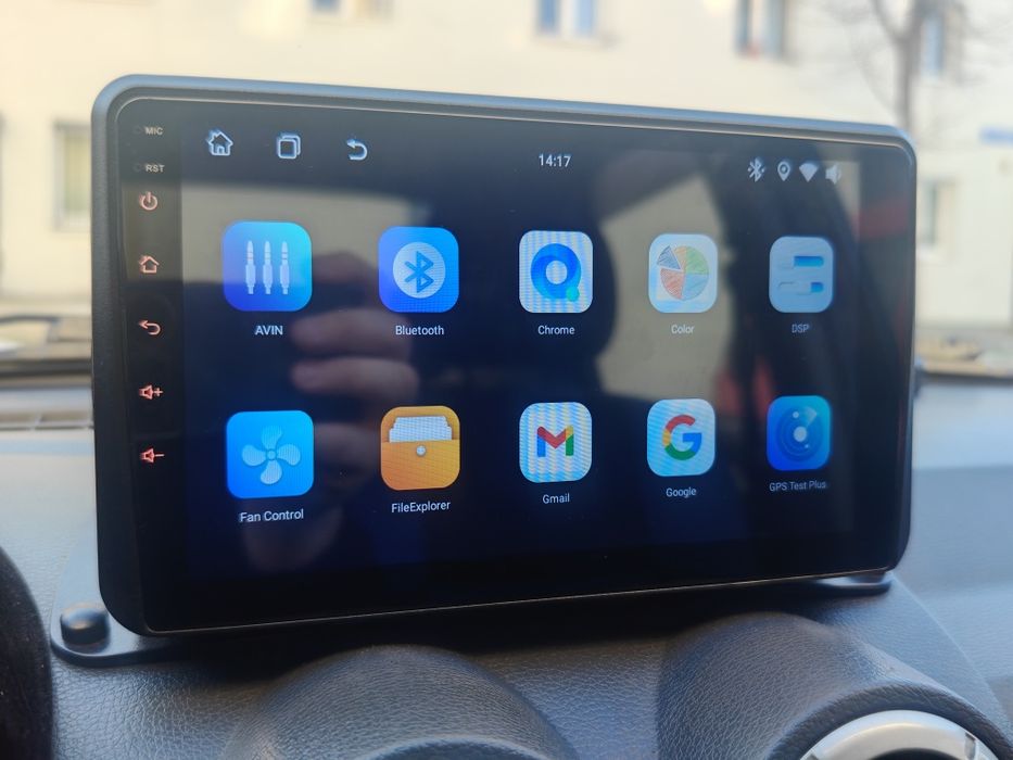 Navigație 8 gb ram 128 gb ts10 perfect funcțională