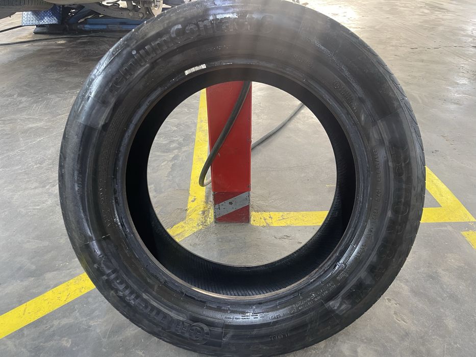 Шины 235/60 R 18 комплект