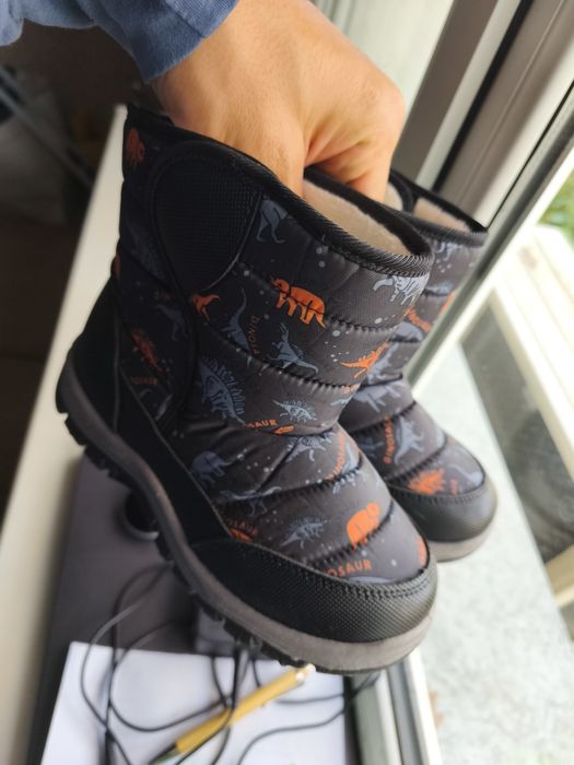 100т.сум Сапоги, непромокаемые с мехом, теплые.