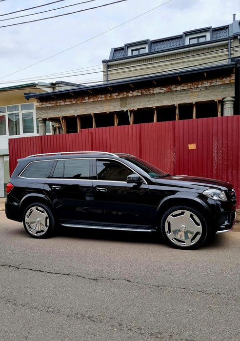 Mersades benz GLS 400