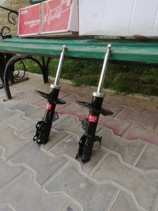 Стойки  Toyota corolla