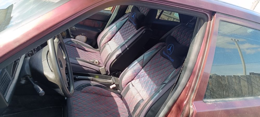 Мерседес Бенз 190