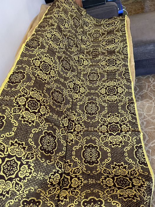 Вълнено шалте за спалня