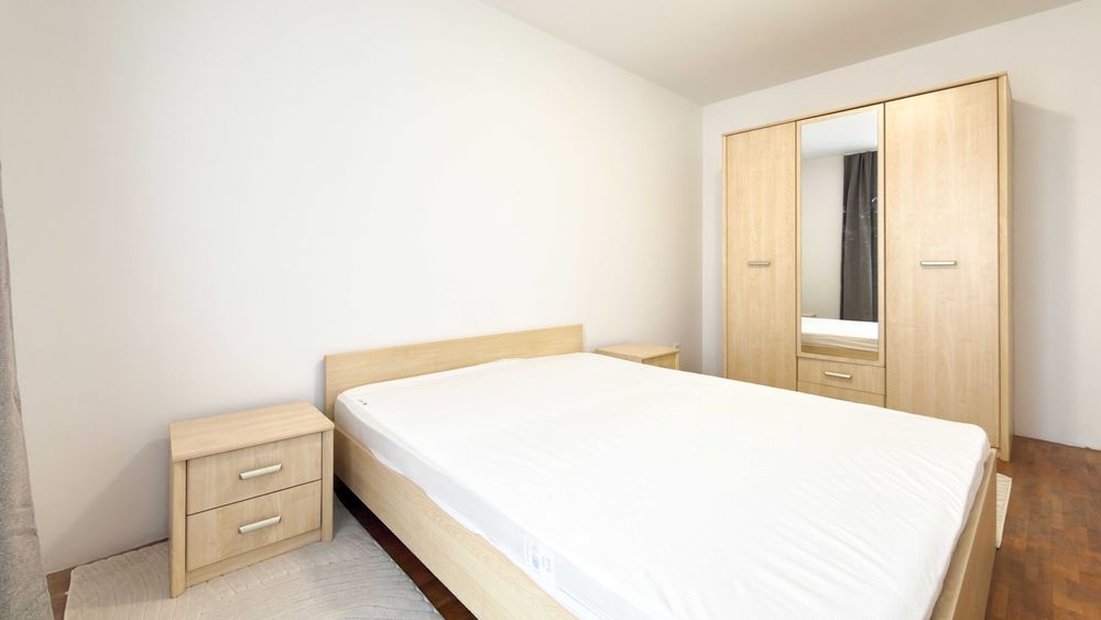 Дава се под наем Двустаен апартамент в София, Гоце Делчев - 65 кв.м за 648.21 € - Снимка #1