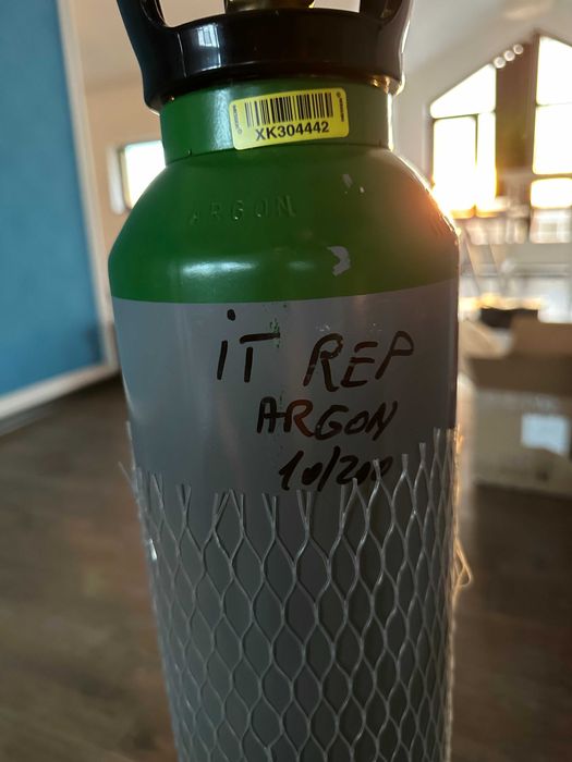 Butelie cu argon plină