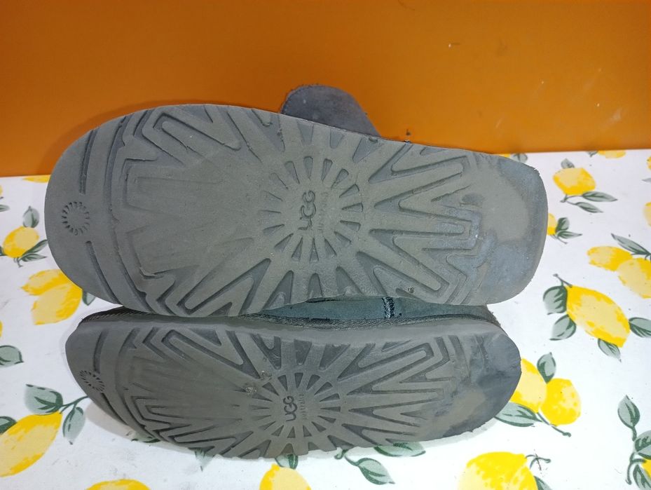 UGG N 39 високи кожени - 12 €