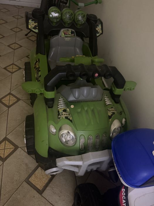 Машинка детская