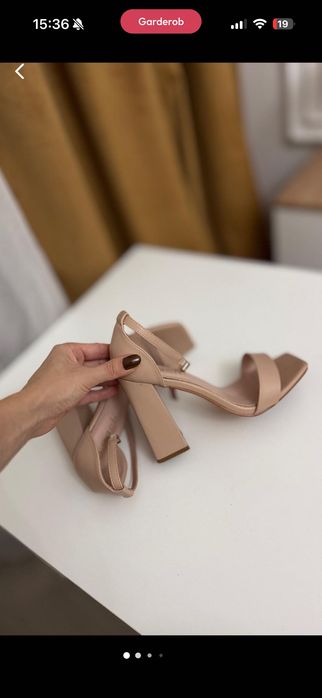 Летние босоножки вечерние