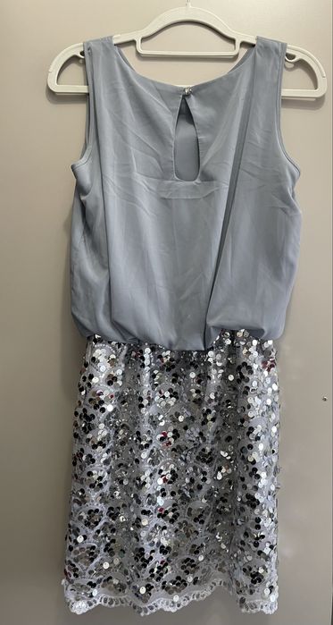 Продам платье б/у