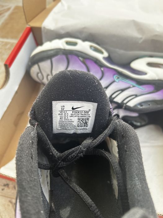 Nike Air Max Plus -37,5 оригинални, лилав преливащ модел, с кутия