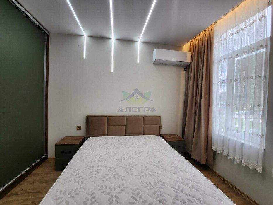 Продава се Двустаен апартамент в Пазарджик, Идеален център - 64 кв.м за 1360 €/кв.м - Снимка #2