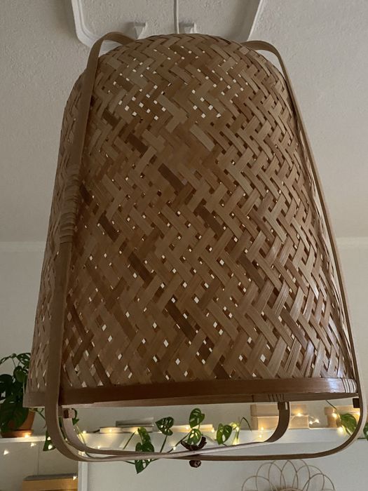 Ратанова лампа Ikea