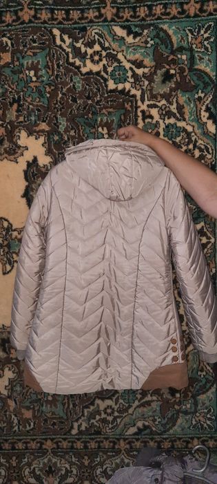 Продаётся куртка женская
