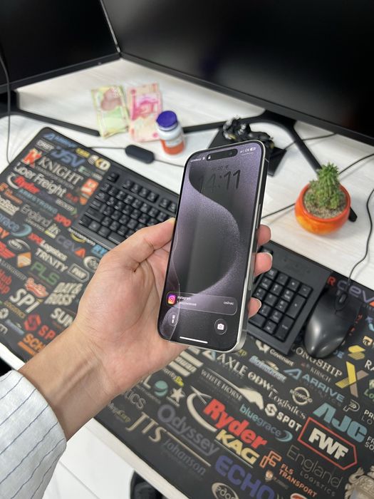Iphone 15 pro 80% 256 gb