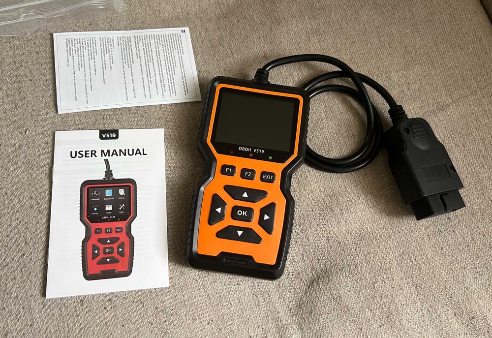 Tester auto diagnoza OBD2 V519 nou suport 9 protocoale si Live Data