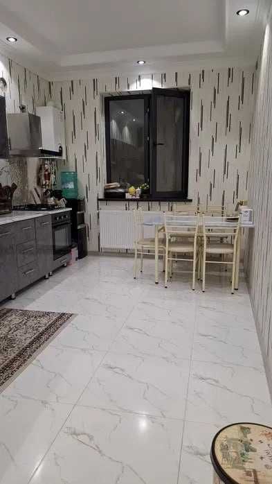 Medgaradok maxallasida 4 xona Dupleks 100m2 Kvartira Sotiladi !