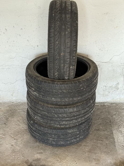 Комплект летних шин Sunfull 225/45/R19