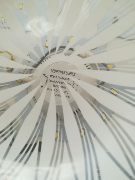 LED лампа/плафон