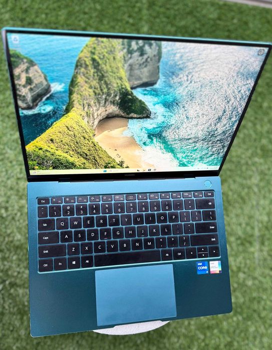 Laptop touchscreen ultraportabil Matebook X Pro i7 generatia 11 / 1TB SSD / 16GB RAM, VERDE