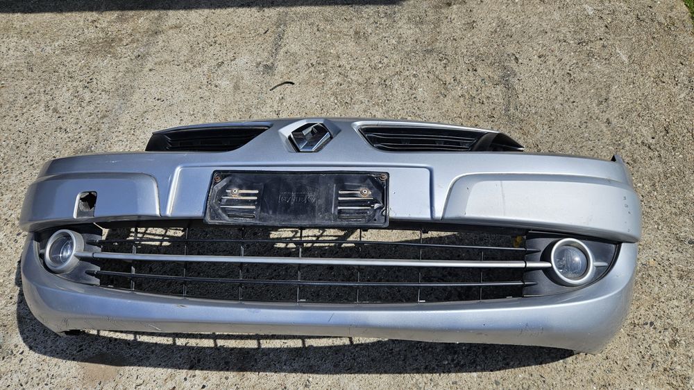 Предна Броня за Renault Scenic II(2004-2009)