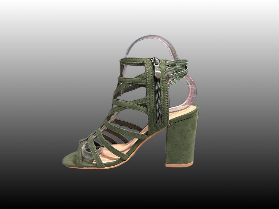 Дамски сандали на ток цвят маслено зелено