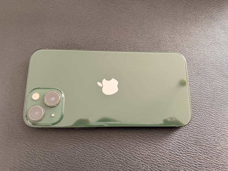 Vand iphone 13 green , 128gb