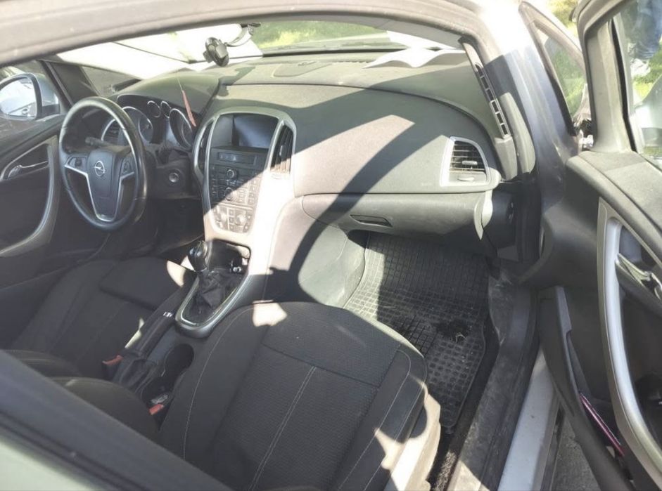 OPEL Astra 2012 — imagine 4