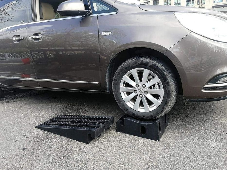 Разглобяема автомобилна рампа 3 тона, пластмаса 130x 38x 21 см