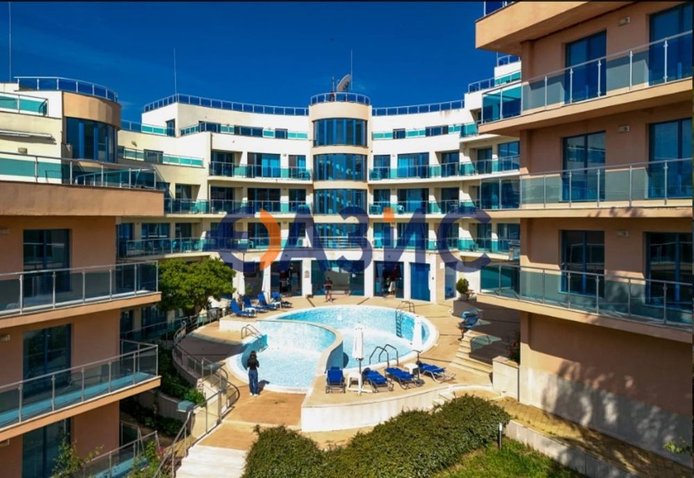 Продава се Тристаен апартамент в Обзор - 216 кв.м за 220 €/кв.м - Снимка #2