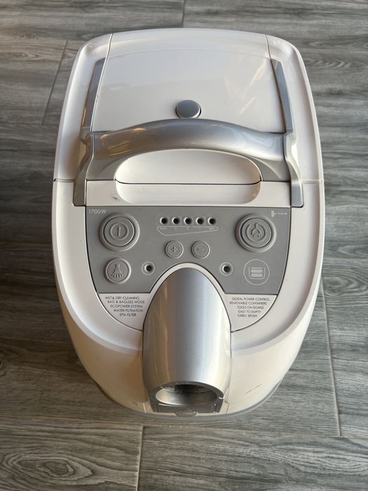 Aspirator cu spalare Zelmer Aquawelt Plus 7920.0ST, 1700W, Filtru HEPA, Alb