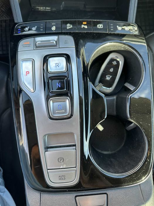 Hyundai Tucson Plug-in 265 CP 4WD Prime, proprietar, carte service