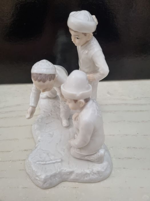 Фигурки "асық ату ойыны".