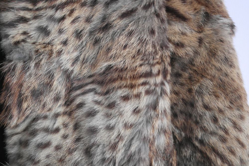 Шуба меховая , рысь натуральная.можно для рэпа и тик-ток