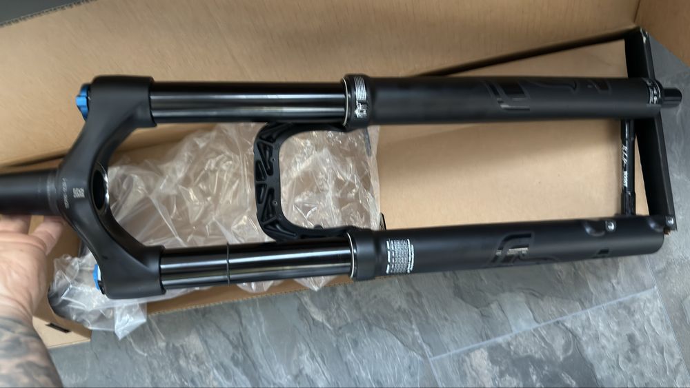 Вилка Fox rhythm  36  150mm ход