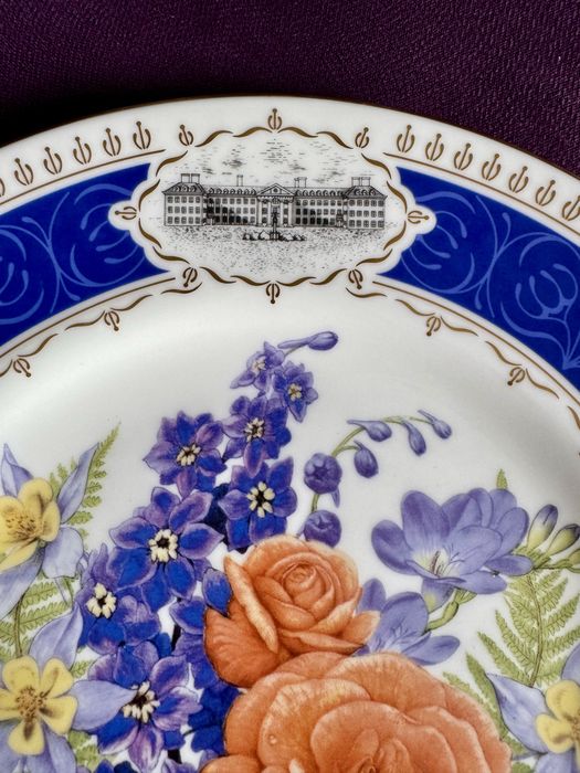 Порцеланова  чиния , колекционерска– Chelsea Flower Show 1988