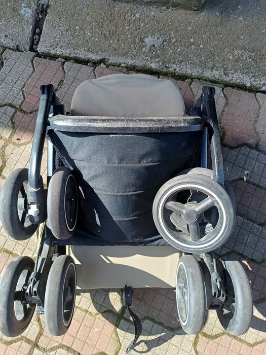 Vând cărucior copii pliabil  in perfectă stare de funcționare