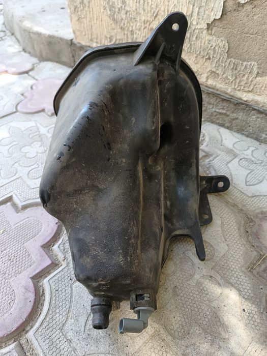 Расширительный бочек БМВ Е70