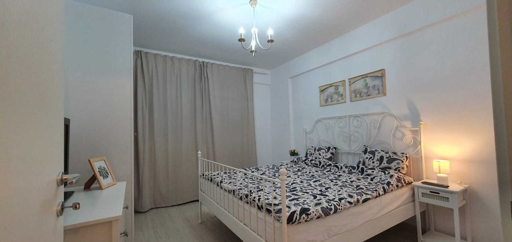 Inchiriez 2 camere Uverturii Residence