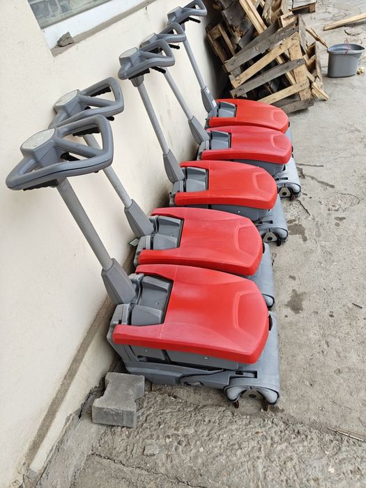 Masina spalat pardoseli Hako rolly