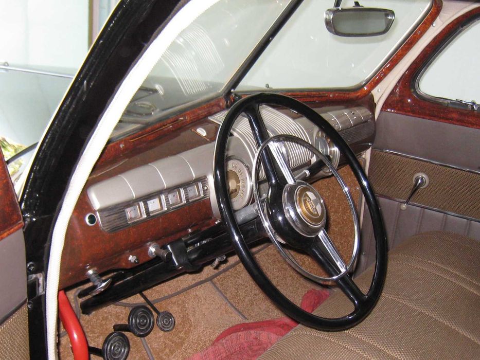 Ретро 1946 год выпуска Ford v8 Super DeLuxe единственный в Узбекистане