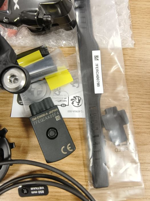 FULL Групсет Shimano GRX DI2  1x11sp електронни скорости хидравлика