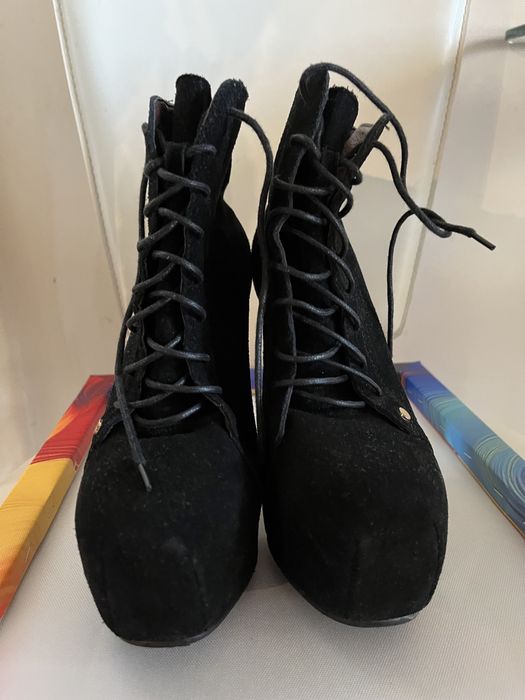 Ghete dama cu toc inalt