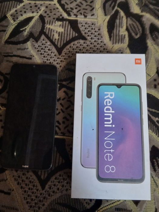 Продам телефон Redmi Note 8 память 64гб