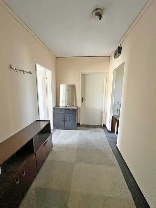 Продава се Тристаен апартамент в Русе, Родина 3 - 89 кв.м за 1068 €/кв.м - Снимка #5