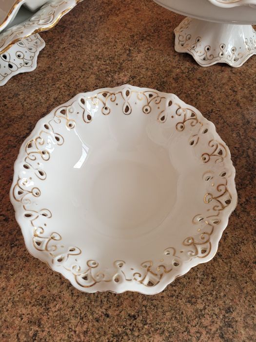 Фарфоровая посуда, набор