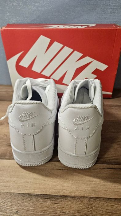 Af1 alb simplu nou