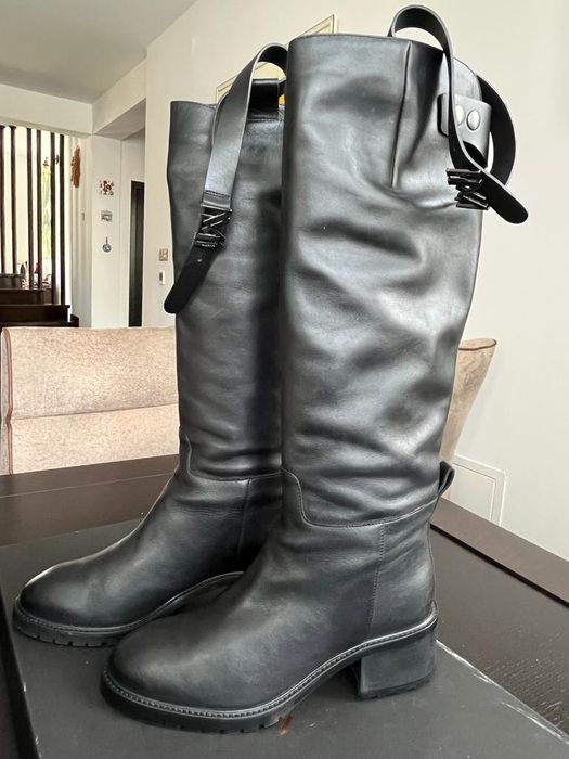 Cizme Musette aproape noi