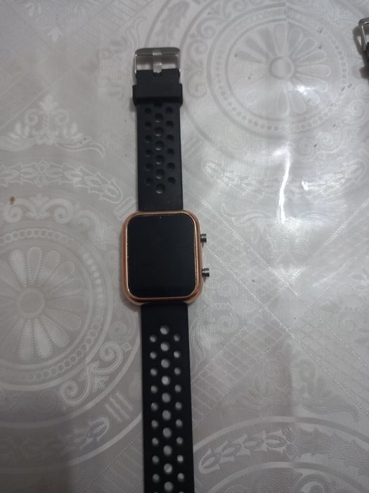 Сағат сатылады  жаңа