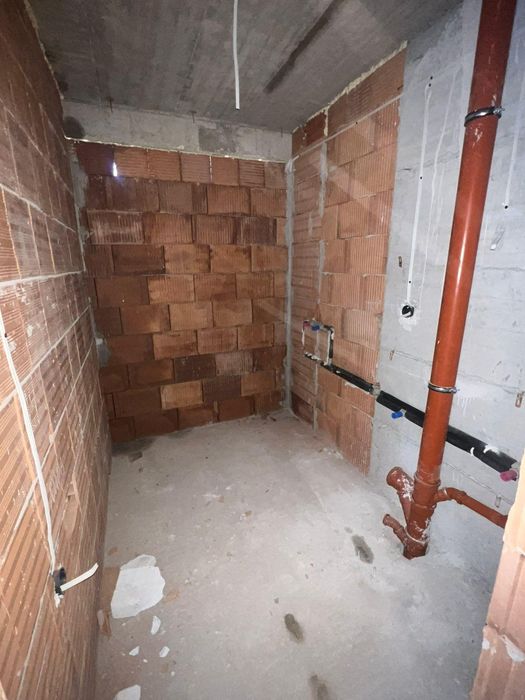 Продава се Тристаен апартамент в Пловдив, Остромила - 104 кв.м за 711 €/кв.м - Снимка #4