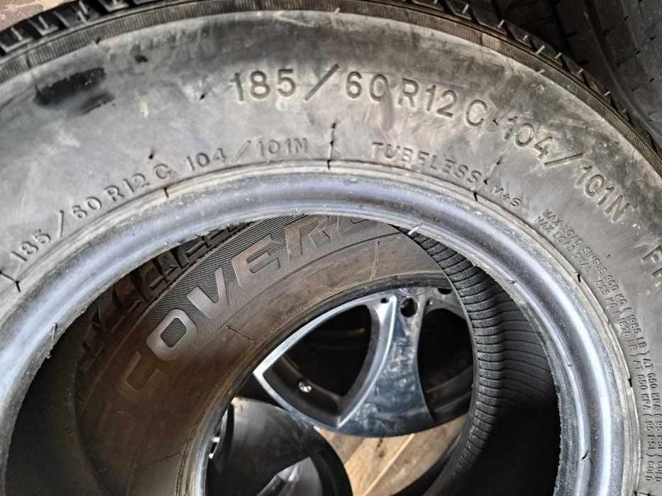 2 anvelope 186/60 R12C Maxmiler